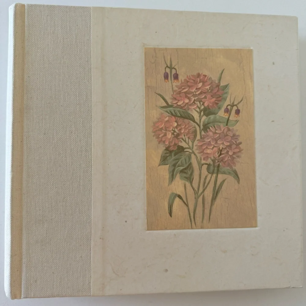 Hallmark cream floral 4” x6” photo picture album